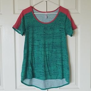 Small Lularoe Classic Tee with Unicorn